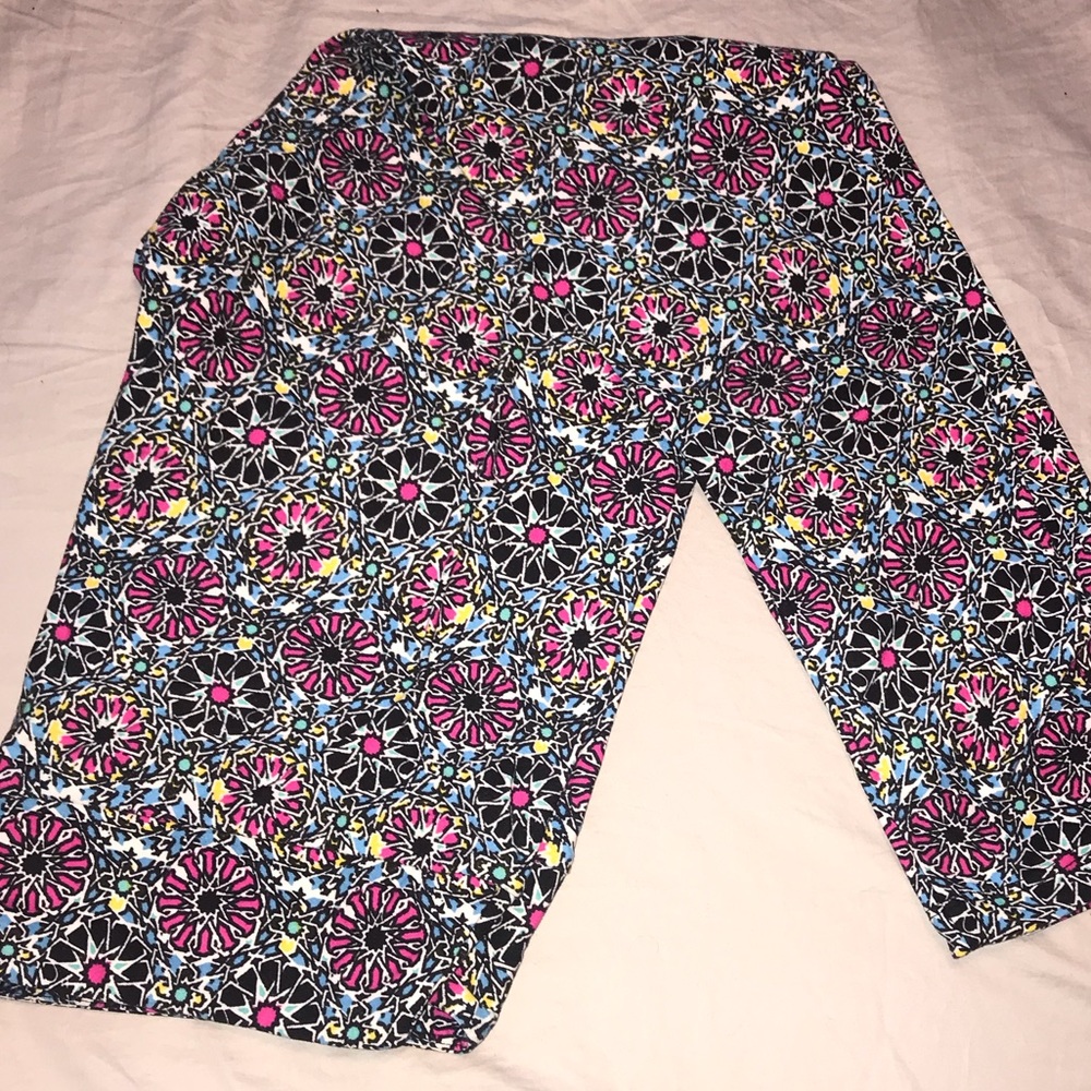 LLR EUC floral design multicolored TC leggings